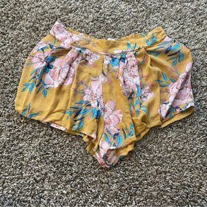 Billabong floral flowy shorts